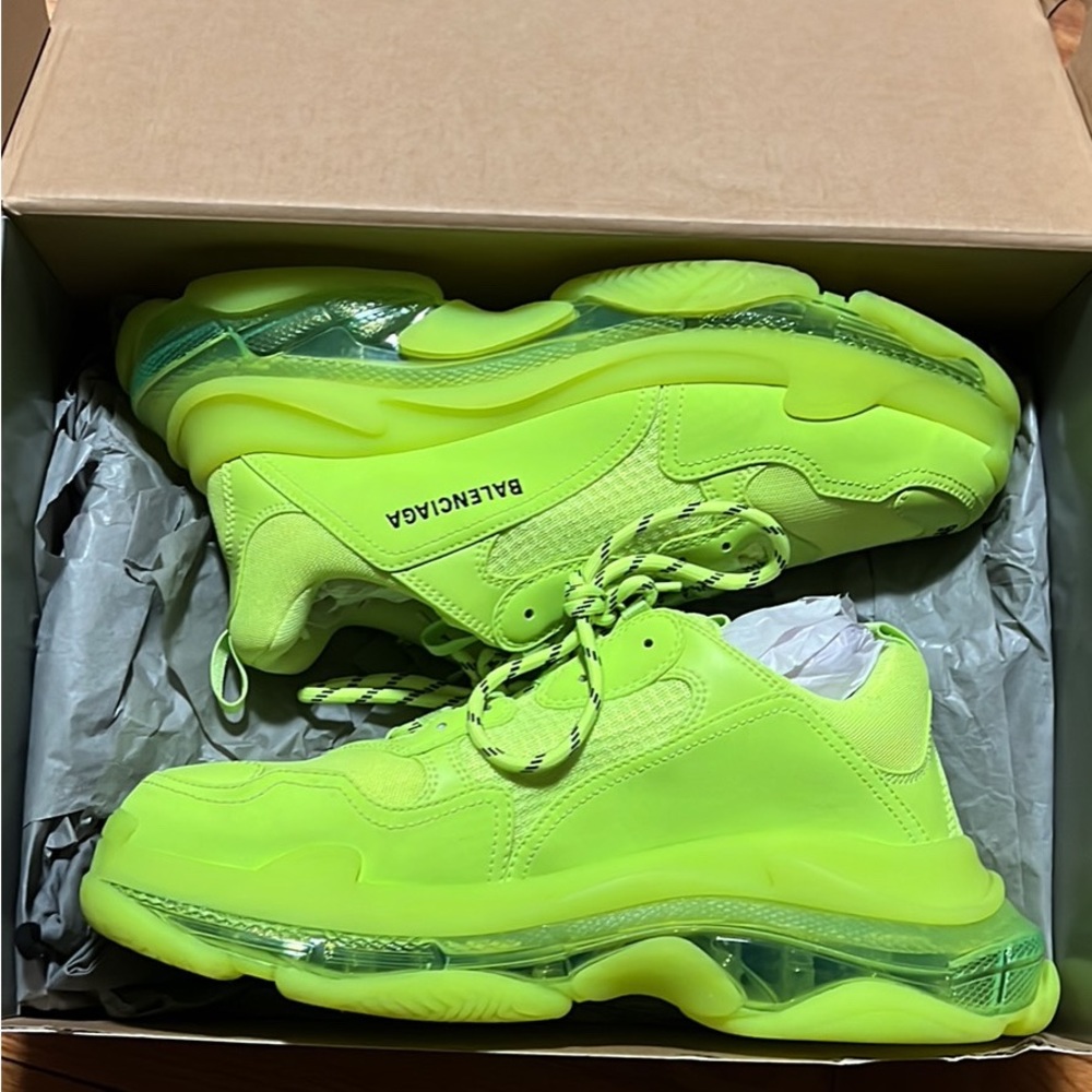 Balenciaga Triple S Fluo Yellow